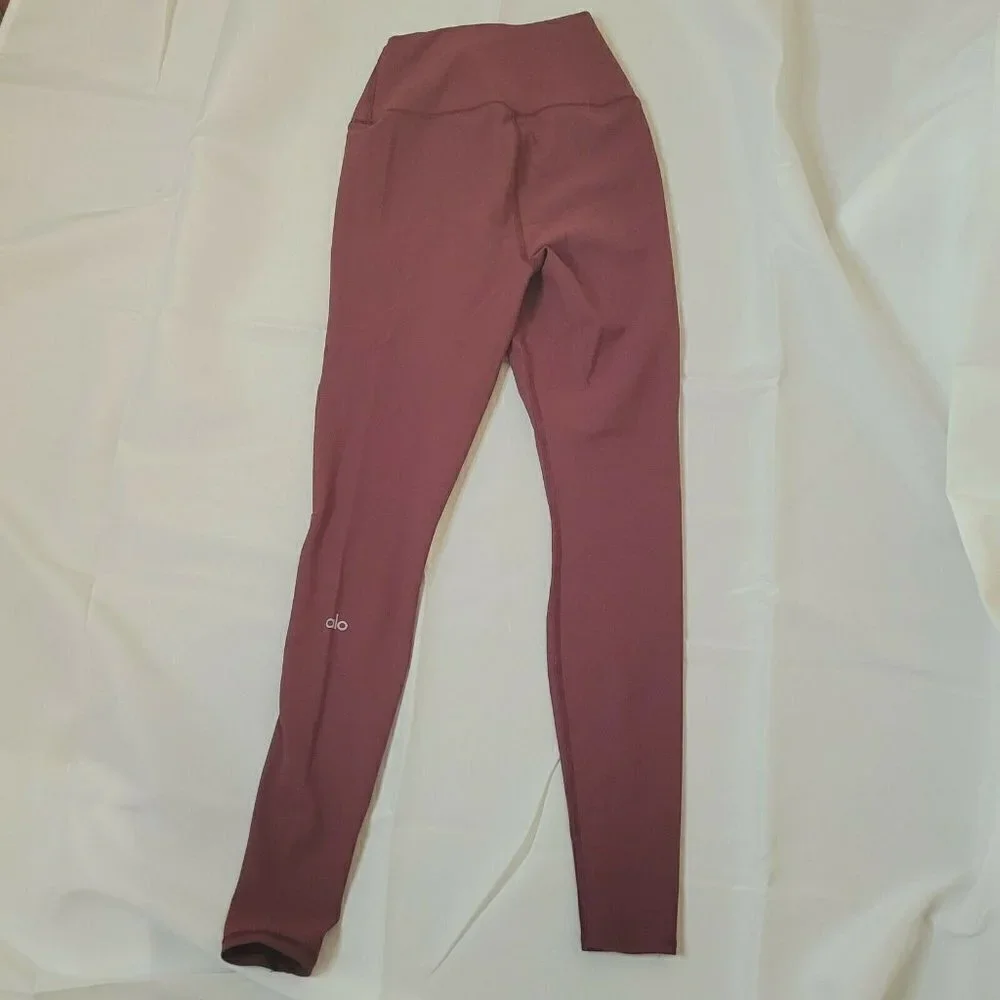 Alo Yoga High-Waisted Ripped Warrior Leggings in Red Velvet Size X-Small